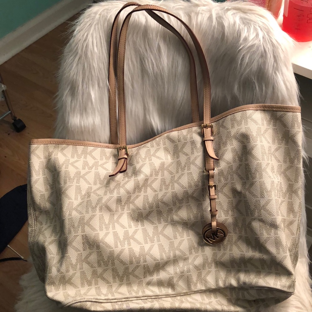 michael kors vanilla monogram tote